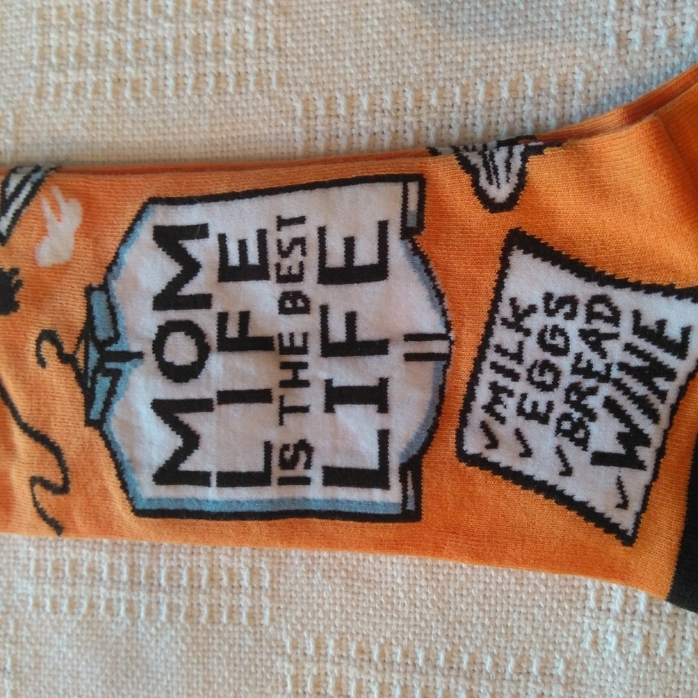 Primatives by Kathy LoL "Mom life is the best" socks - Picture 5 of 10